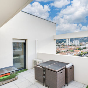 T4 78m2 dernier étage terrasse – Pont de Vivaux Marseille 13010